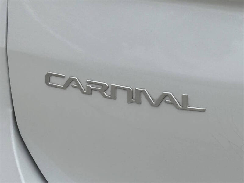 2023 Kia Carnival