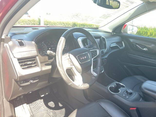 2022 GMC Terrain SLT
