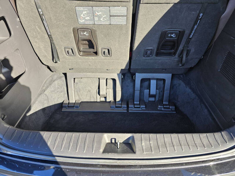 2024 Kia Carnival SX