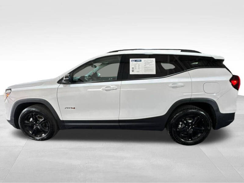2023 GMC Terrain AT4