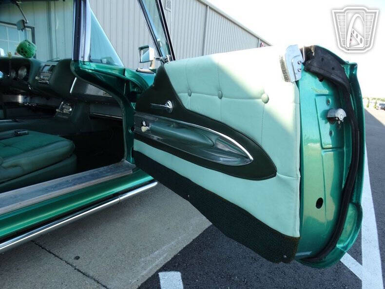 1960 Ford Thunderbird