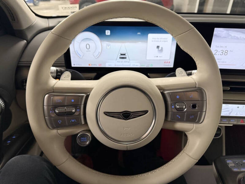 2024 Genesis GV60 Advanced