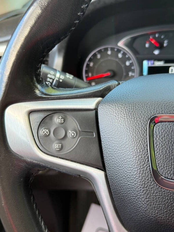 2019 GMC Acadia SLT-1