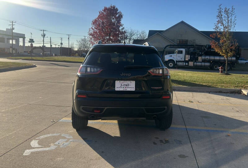 2019 Jeep Cherokee Trailhawk