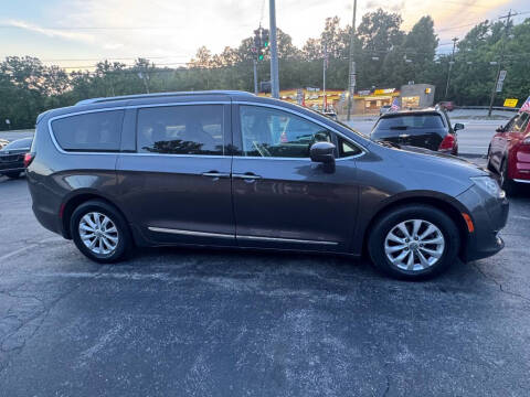 2019 Chrysler Pacifica Touring L