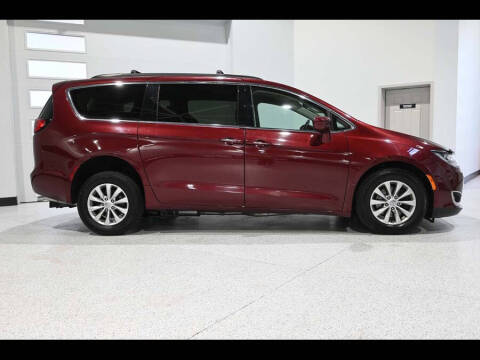 2018 Chrysler Pacifica Touring Plus
