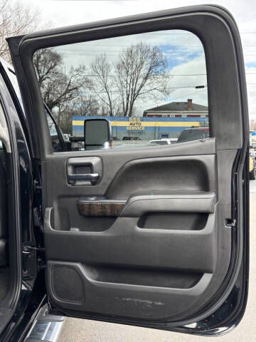 2016 GMC Sierra 3500HD Denali