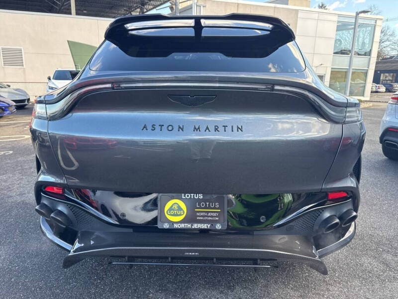 2023 Aston Martin DBX 707