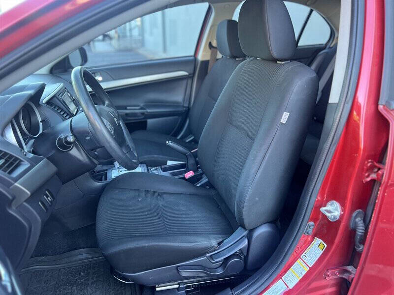 2015 Mitsubishi Lancer SE