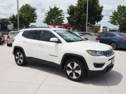 2017 Jeep Compass for sale at SIMOTES MOTORS in Minooka IL