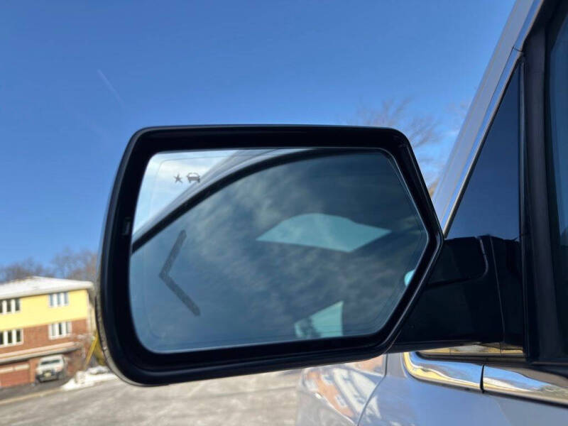 2017 GMC Yukon XL SLT