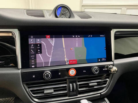 2022 Porsche Macan