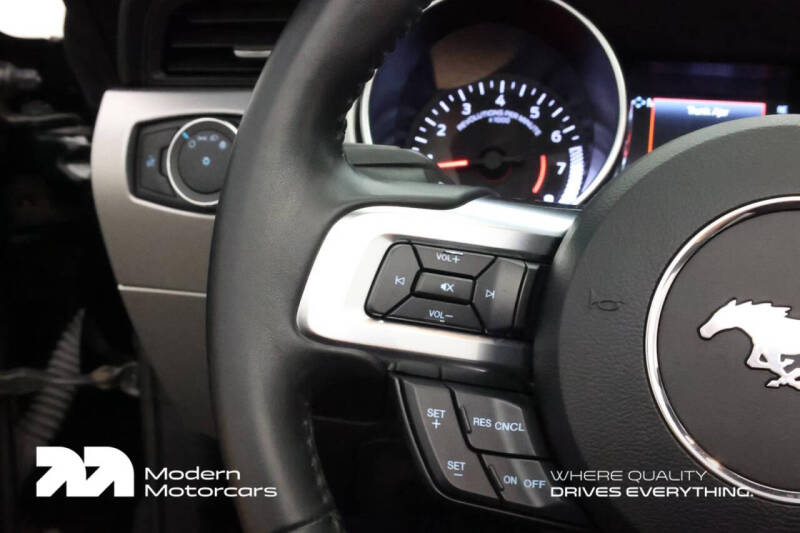 2022 Ford Mustang EcoBoost Premium