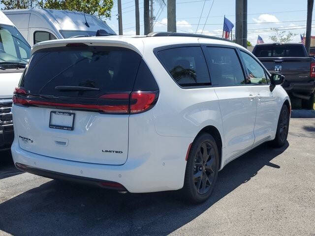 2024 Chrysler Pacifica Limited