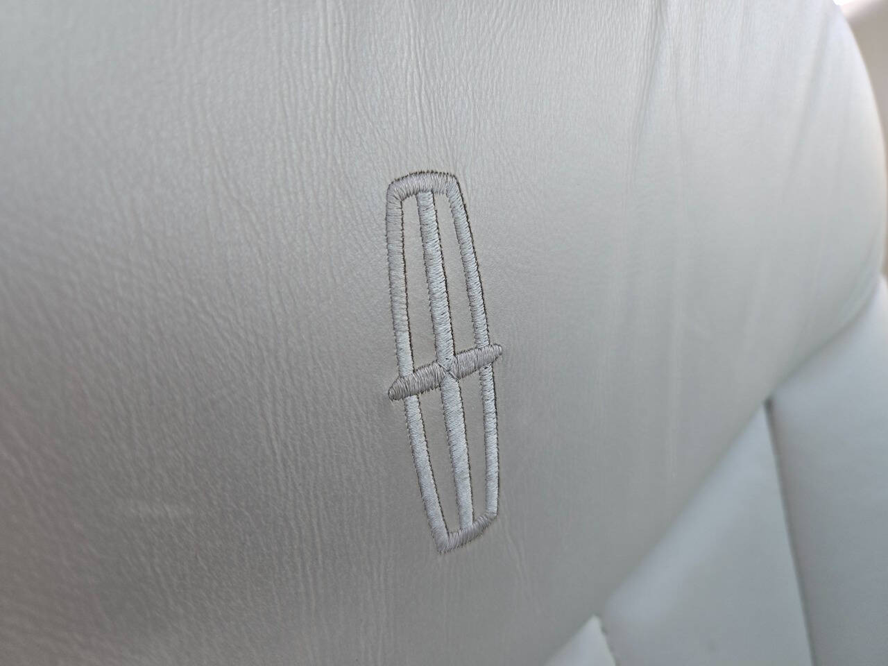 1997 Lincoln Town Car 148