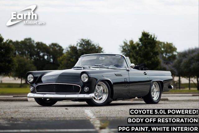 1956 Ford Thunderbird