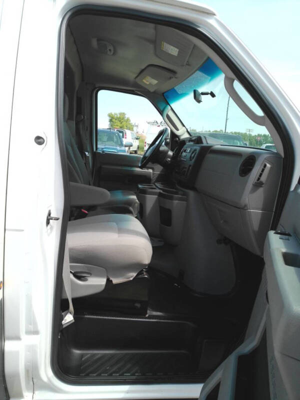 2012 Ford E-Series