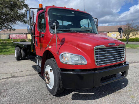2016 Freightliner M2 106