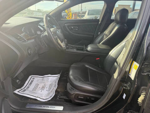 2017 Ford Taurus Limited