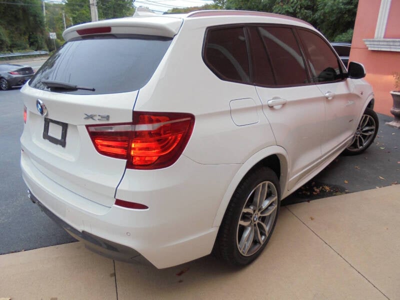 2017 BMW X3 xDrive28i photo 22