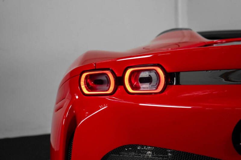 2022 Ferrari SF90 Spider