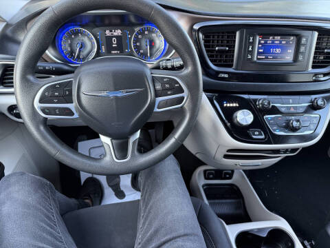 2017 Chrysler Pacifica Touring