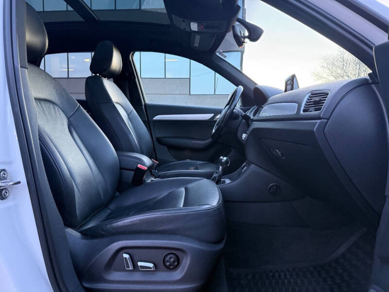 2017 Audi Q3 2.0T quattro Premium