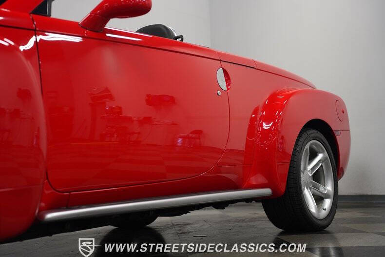 2004 Chevrolet SSR LS