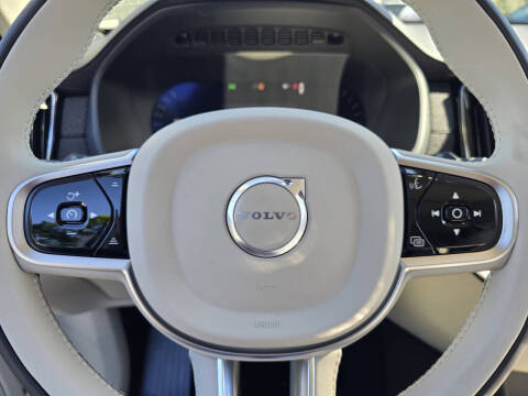 2026 Volvo XC90 B6 Ultra Dark 7P