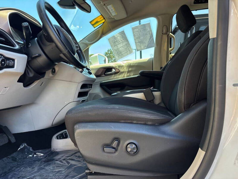 2019 Chrysler Pacifica Touring Plus