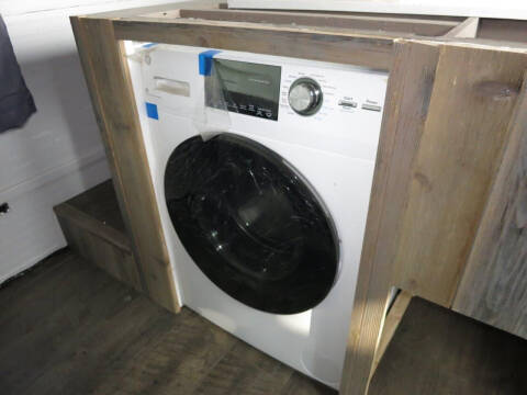 2014 Freightliner M2-106 RV Bus