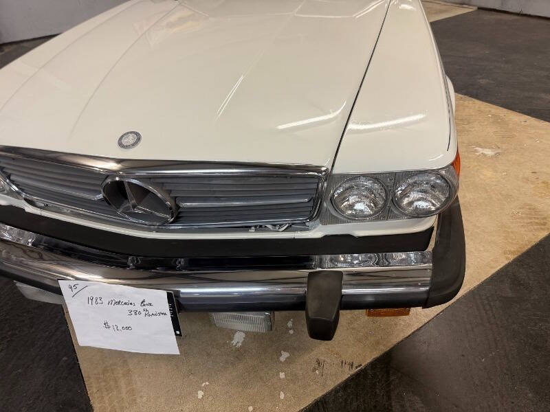 1983 Mercedes-Benz 380-Class