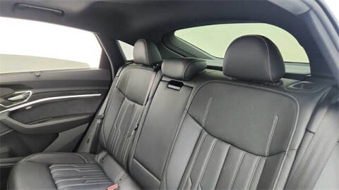 2023 Audi e-tron S Sportback quattro Prestige