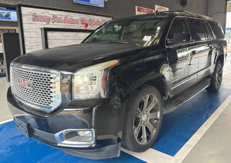 2015 GMC Yukon Denali 2WD's photo