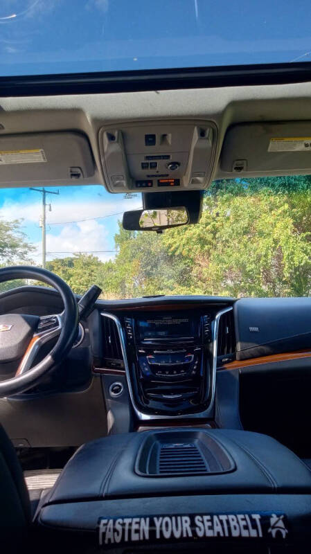 2019 Cadillac Escalade Luxury