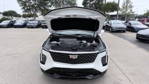 2024 Cadillac XT4 Premium Luxury