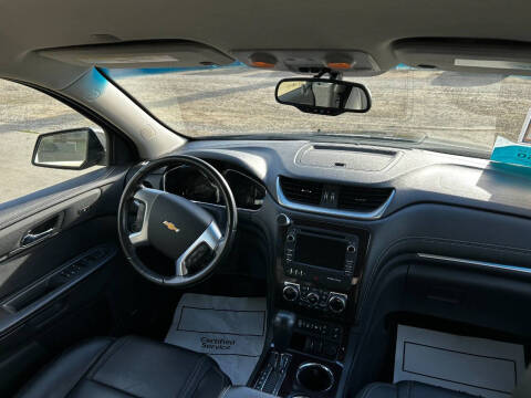 2017 Chevrolet Traverse LT