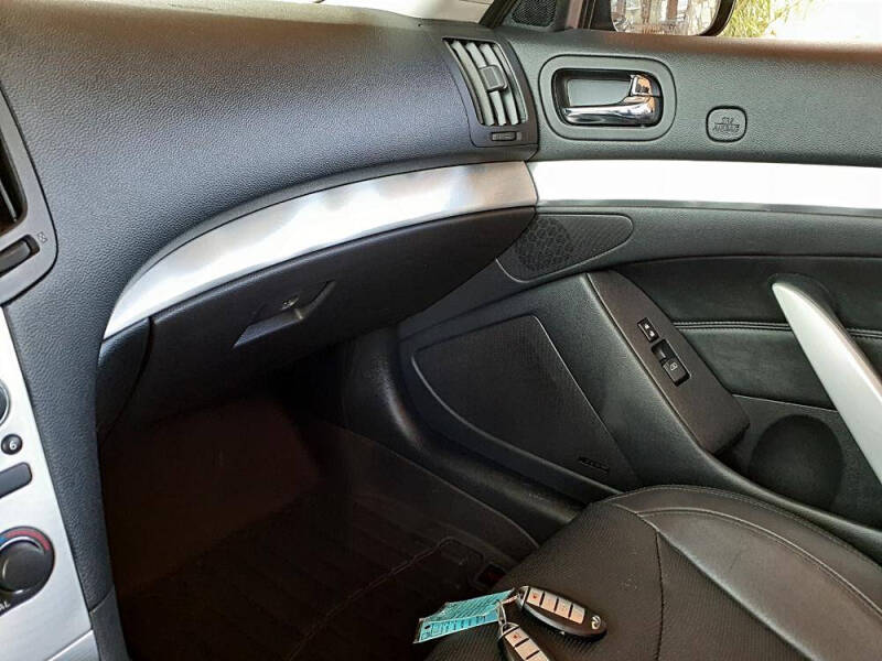 2014 Infiniti Q60 Convertible