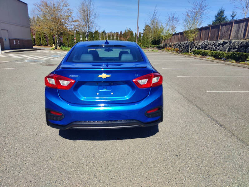 2017 Chevrolet Cruze LT Auto