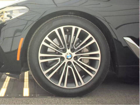 2018 BMW 5 Series 530i