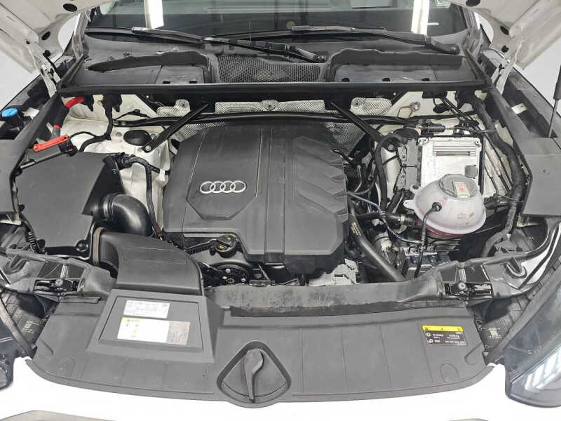 2023 Audi Q5 quattro Prestige 40 TFSI