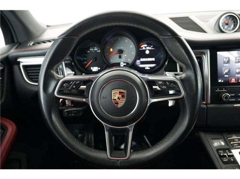 2017 Porsche Macan S