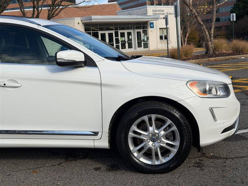 2016 Volvo XC60 T5 Drive-E Premier