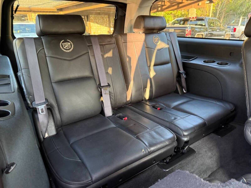 2013 Cadillac Escalade ESV Platinum Edition