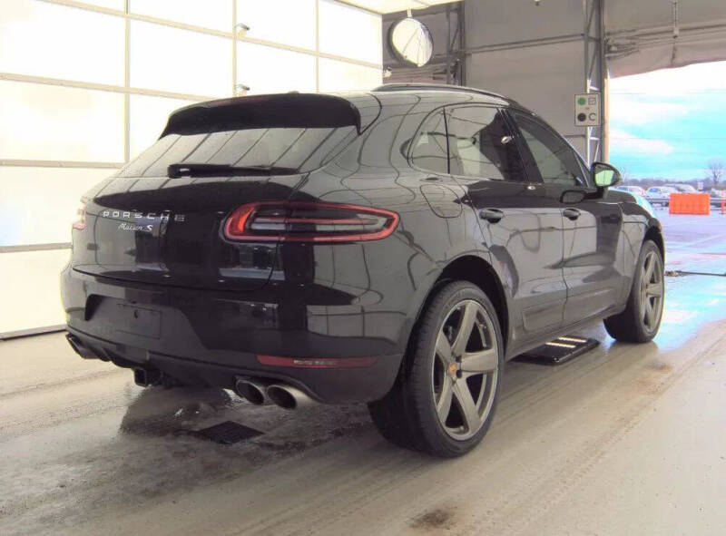 2017 Porsche Macan S