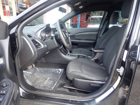 2013 Dodge Avenger SE