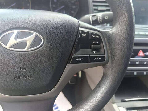 2017 Hyundai Elantra