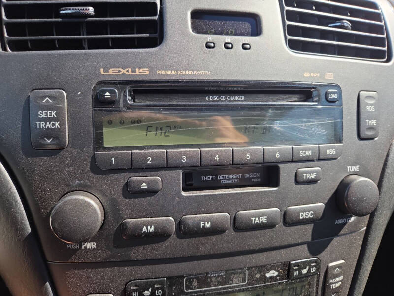 2004 Lexus ES 330