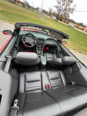 2004 Ford Mustang GT Deluxe