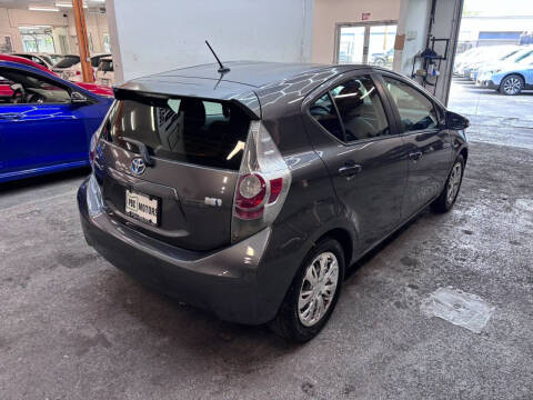 2013 Toyota Prius c
